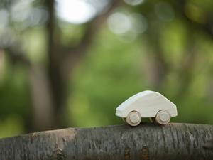 神奈川県の厚木市で愛車の車検を行う